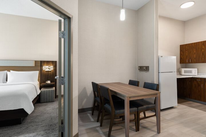 Room 25 of 63
