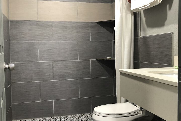 Room 15 of 20