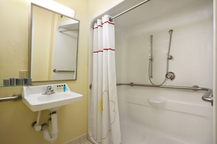 Room 20 of 44