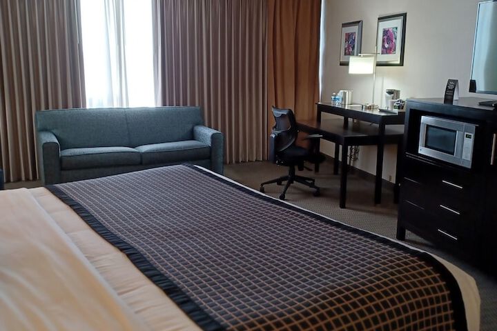 Room 7 of 34