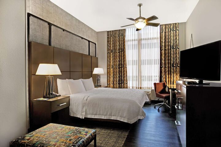Room 39 of 60