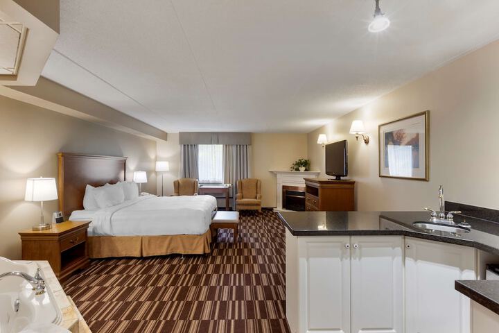 Room 15 of 28