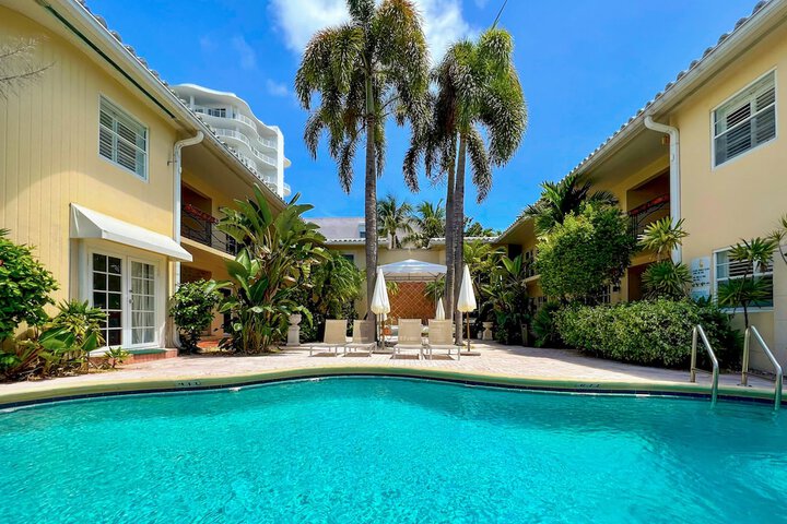 Pool 12 of 37
