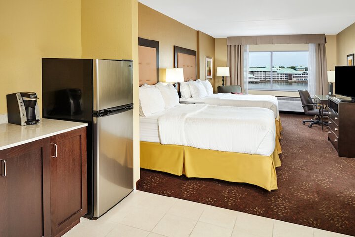 Room 15 of 34