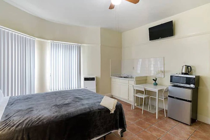 Room 48 of 70