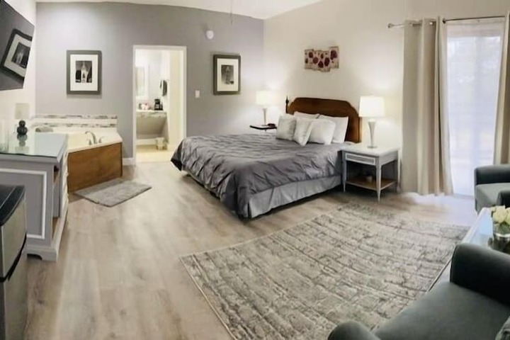 Cedar Glade Resort
