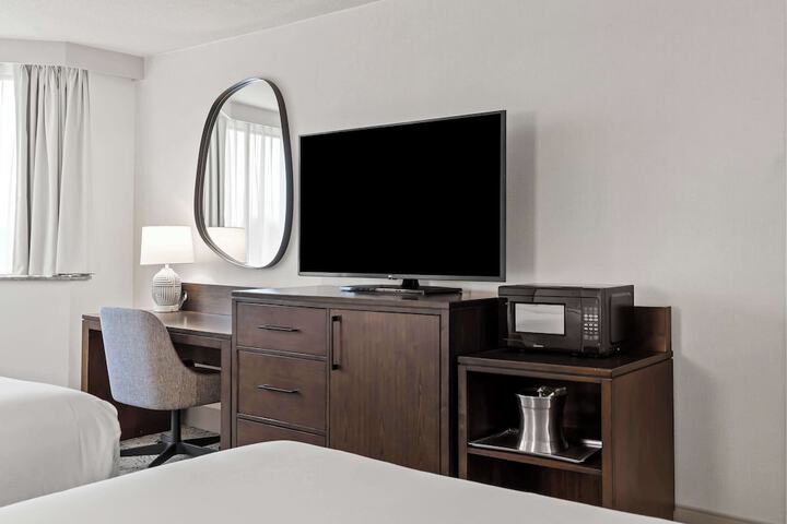 Room 74 of 131