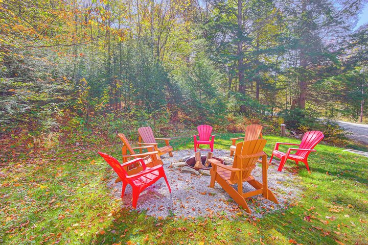 Andover Cabin Retreat w / Hot Tub & Fireplace!