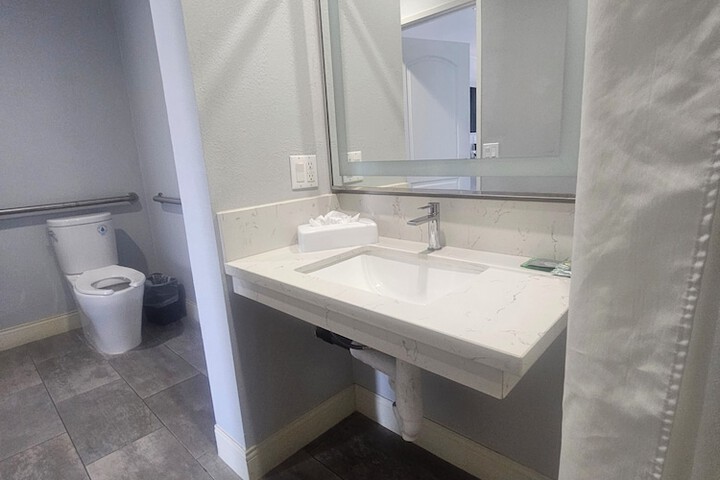Best Western Orange Plaza