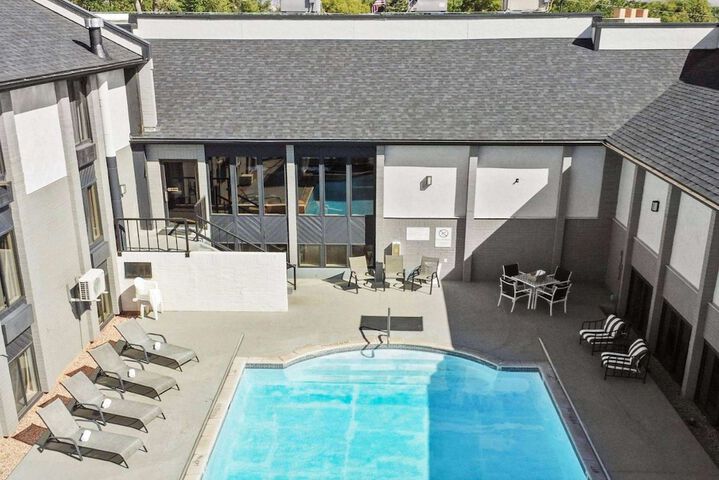 Pool 7 of 39