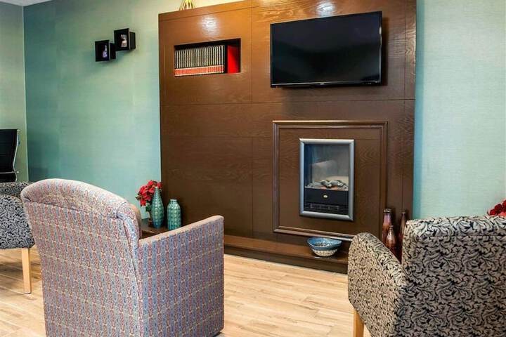 Baymont by Wyndham Richmond I-70