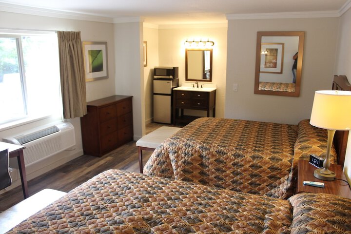 Room 10 of 23