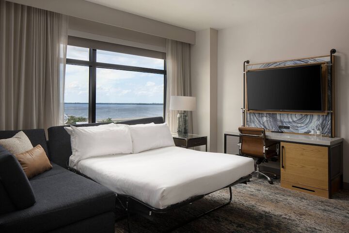 Luminary Hotel & Co. Autograph Collection