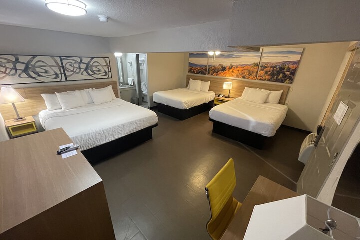 Room 14 of 62