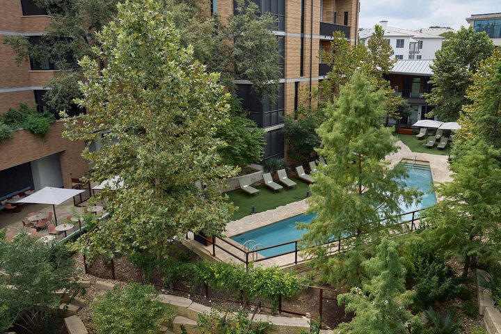 Pool 15 of 104