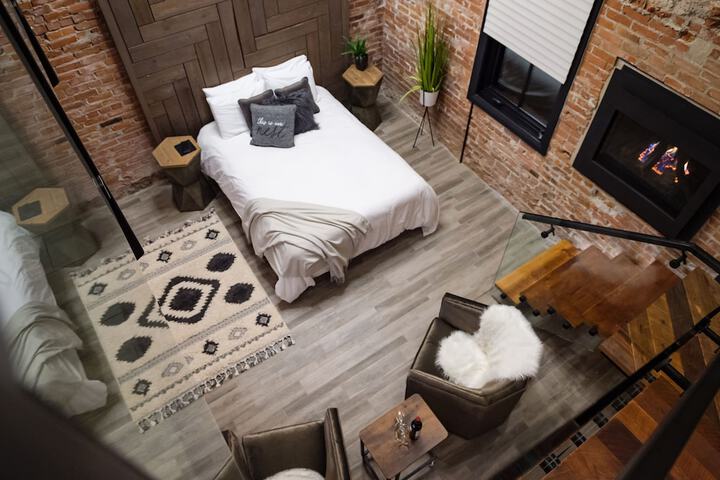 48 King West Boutique Hotel
