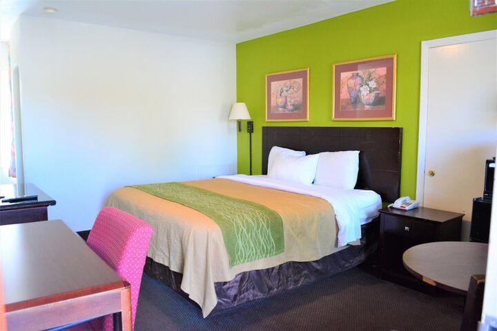 Room 21 of 30