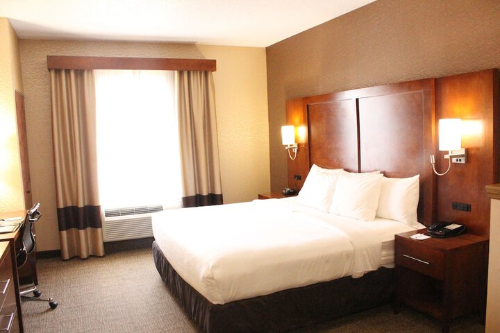 Room 51 of 75
