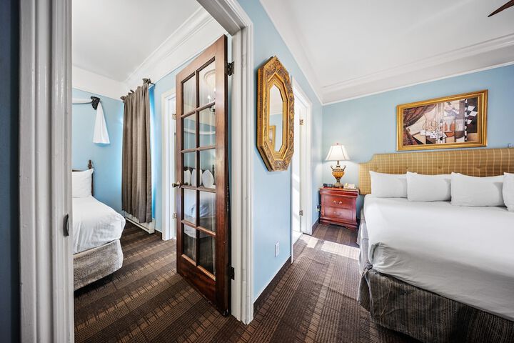 Room 22 of 51