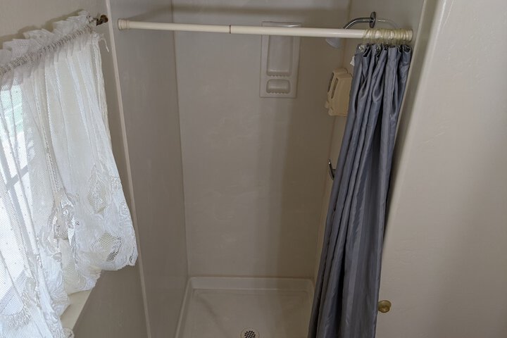 Room 32 of 52