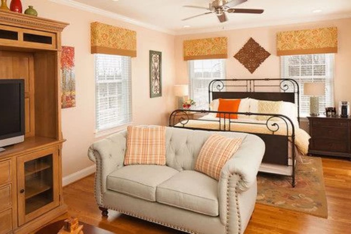 Hillbrook Inn