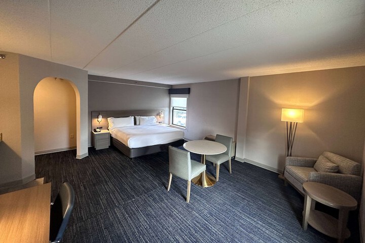 Room 7 of 21