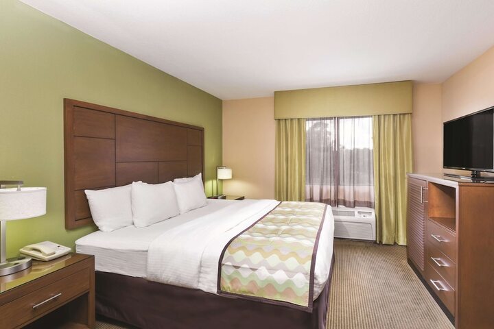 Room 14 of 29
