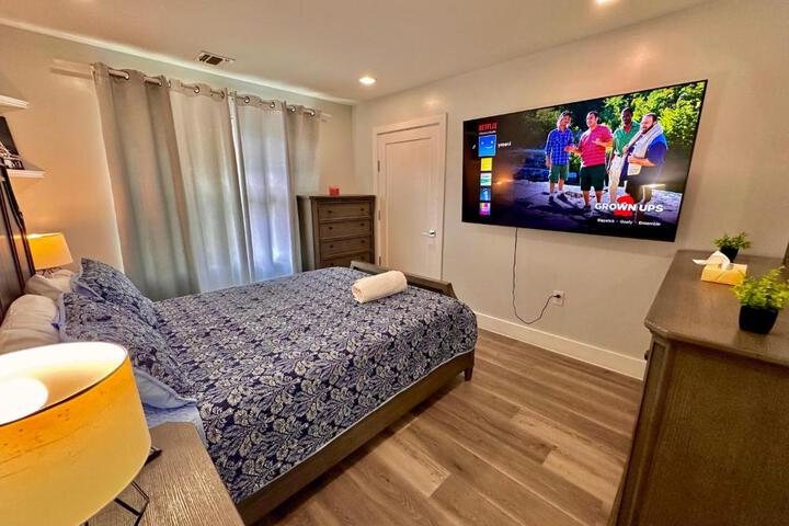 The Classy Suite - 2BR with Free Parking