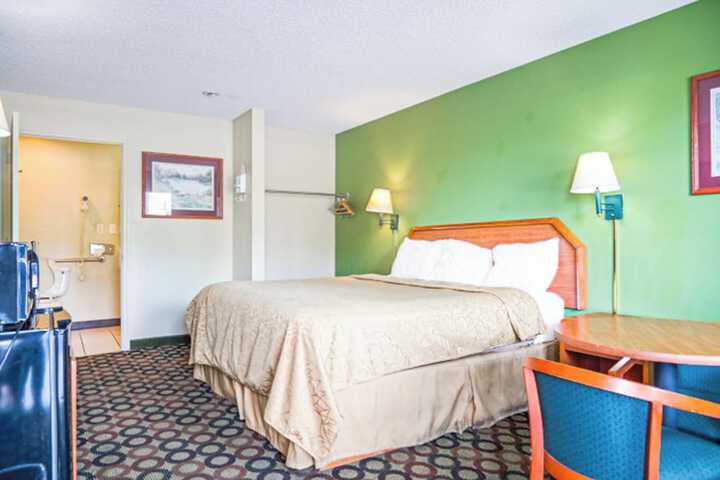 Room 14 of 31