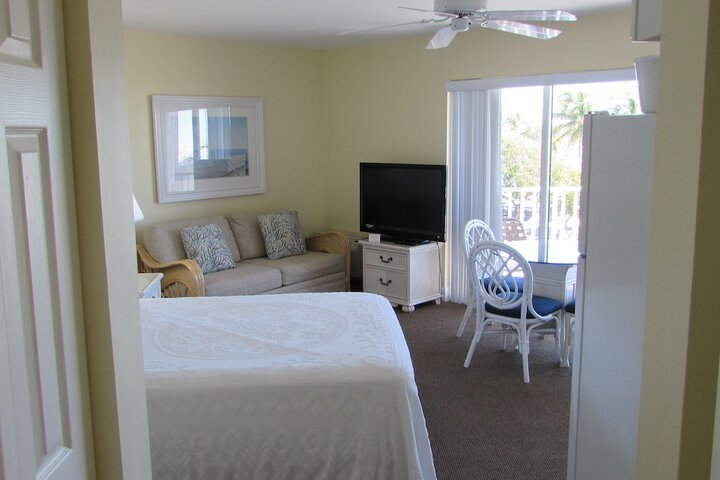 Edison Beach House