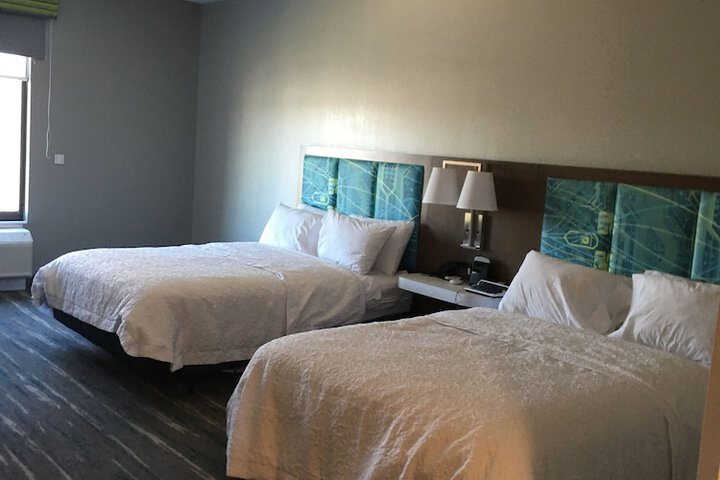 Room 6 of 15