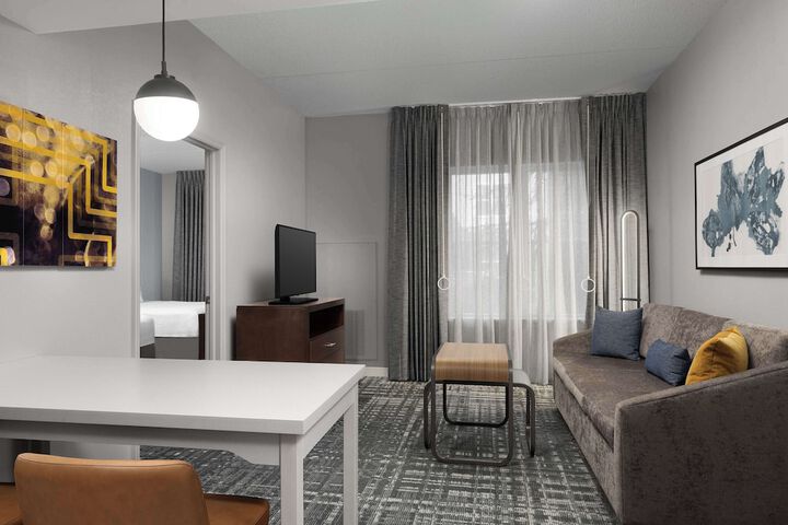Room 19 of 48