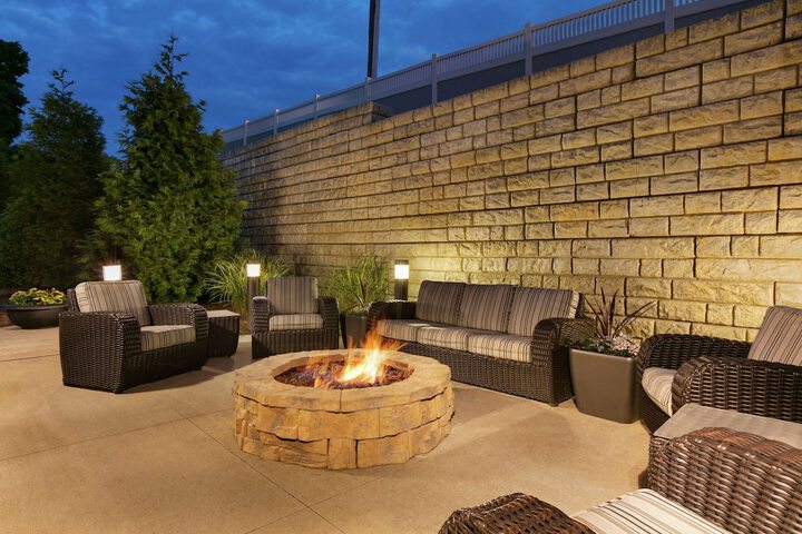 Terrace/Patio 36 of 37