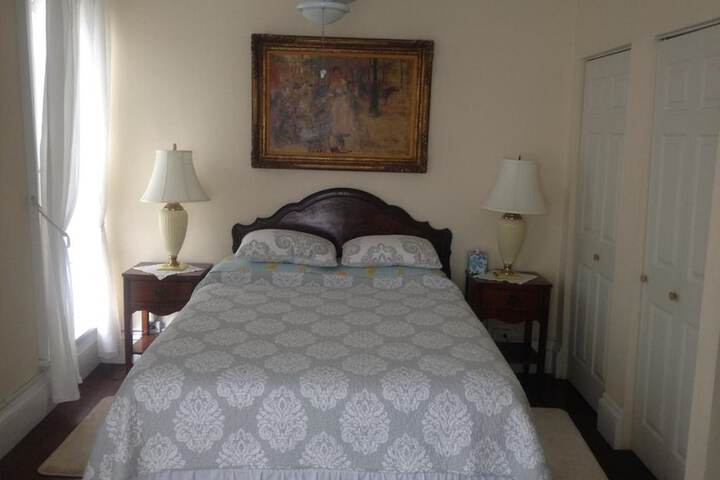 Room 18 of 31