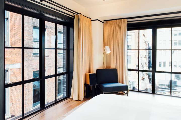 Room 10 of 49
