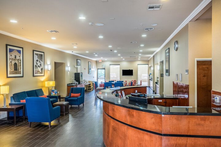 Hotel Interior 10 of 40