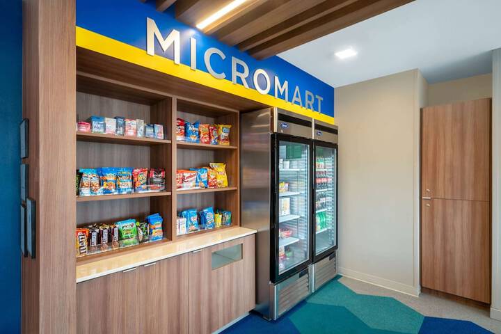 Microtel Inn & Suites by Wyndham Hot Springs