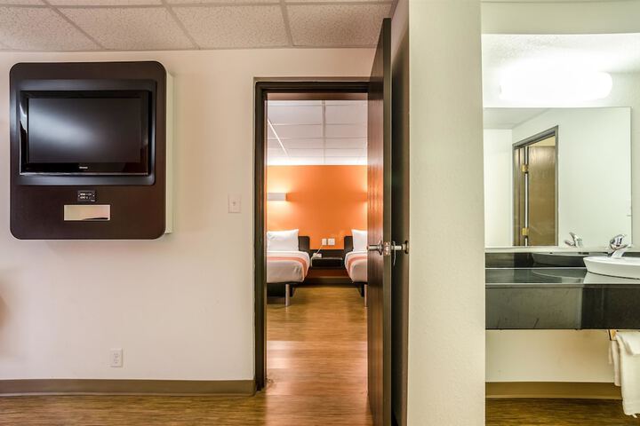 Room 45 of 47