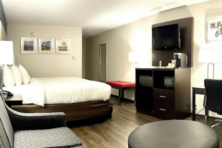 Room 15 of 34