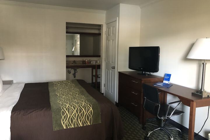 Room 54 of 87