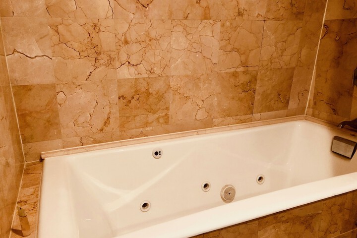 Room 8 of 21