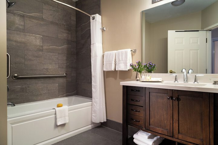 Meadowbrook Inn