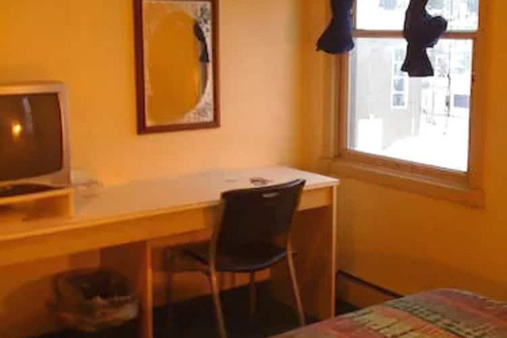 Room 29 of 34