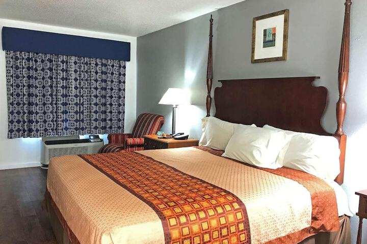 Room 19 of 40