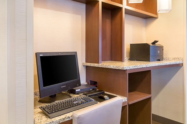 Business Center 20 of 21