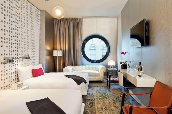Room 30 of 114
