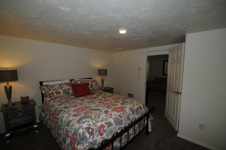 Room 16 of 37