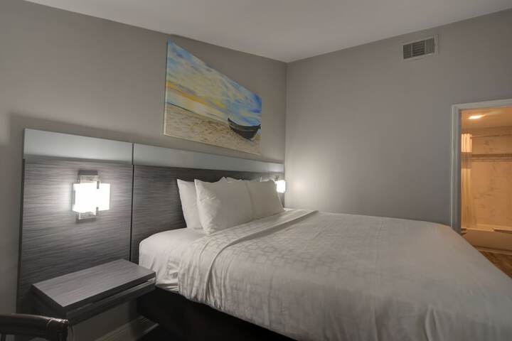 Room 37 of 73