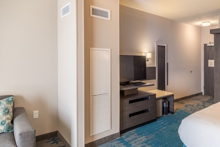Room 14 of 26
