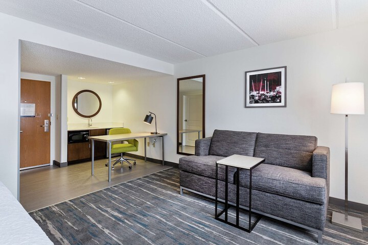 Hampton Inn & Suites Orlando Intl Dr N